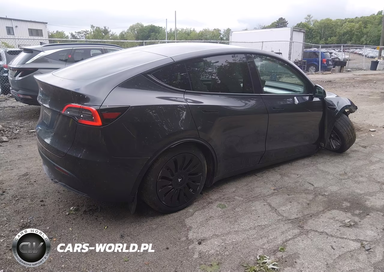 2024 Tesla Model Y Long Range Single Motor Rear-Wheel Drive-Rwd VIN:7SAYGDED0RF093475 - 4