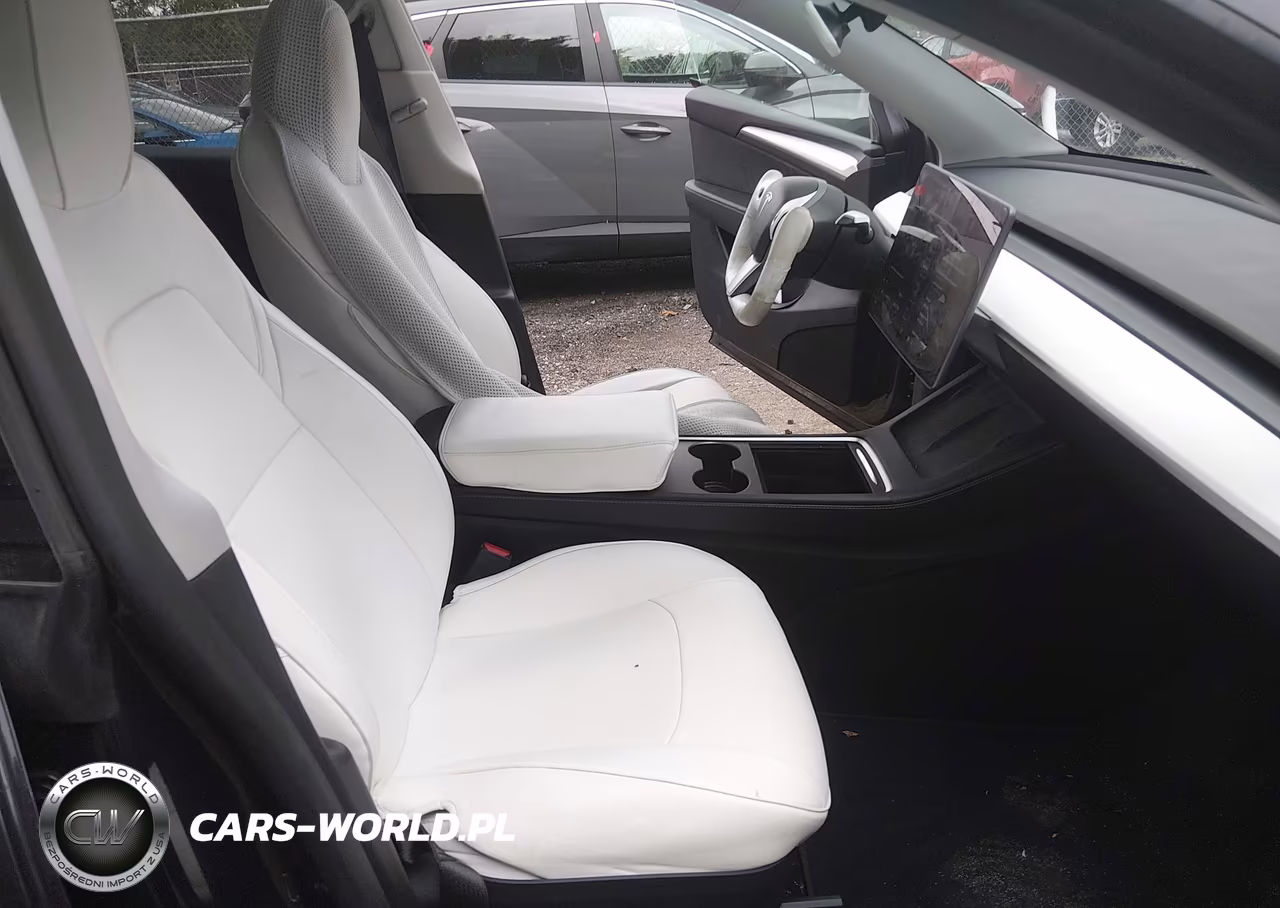 2024 Tesla Model Y Long Range Single Motor Rear-Wheel Drive-Rwd VIN:7SAYGDED0RF093475 - 5