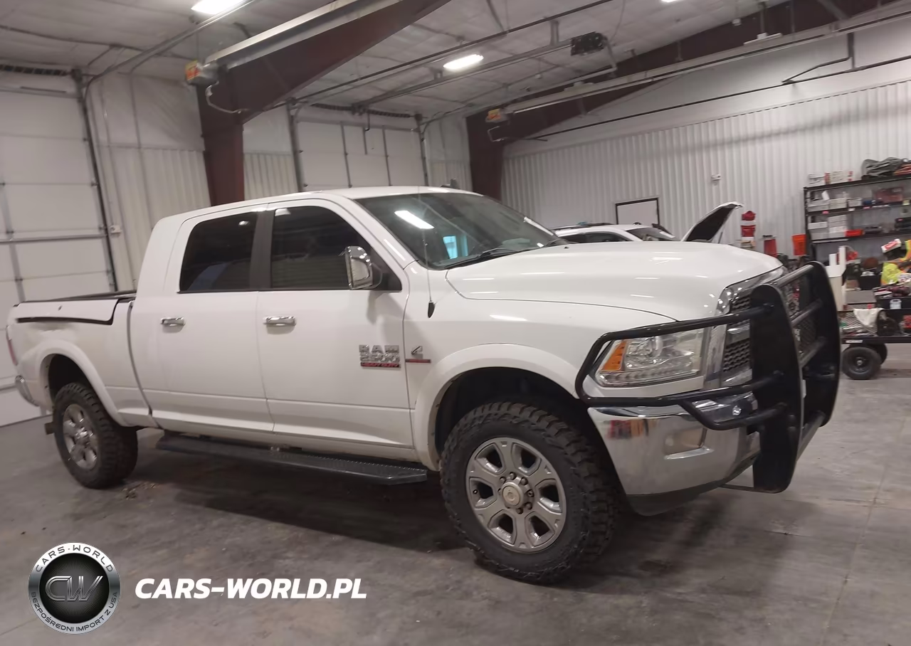 2014 Ram 2500 Laramie VIN:3C6UR5NL9EG320323 - 13