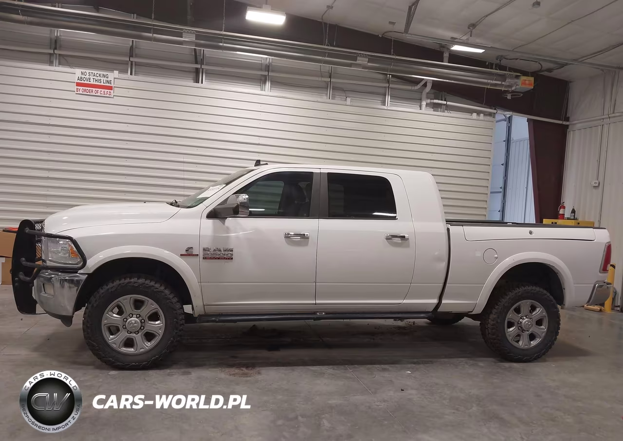 2014 Ram 2500 Laramie VIN:3C6UR5NL9EG320323 - 14