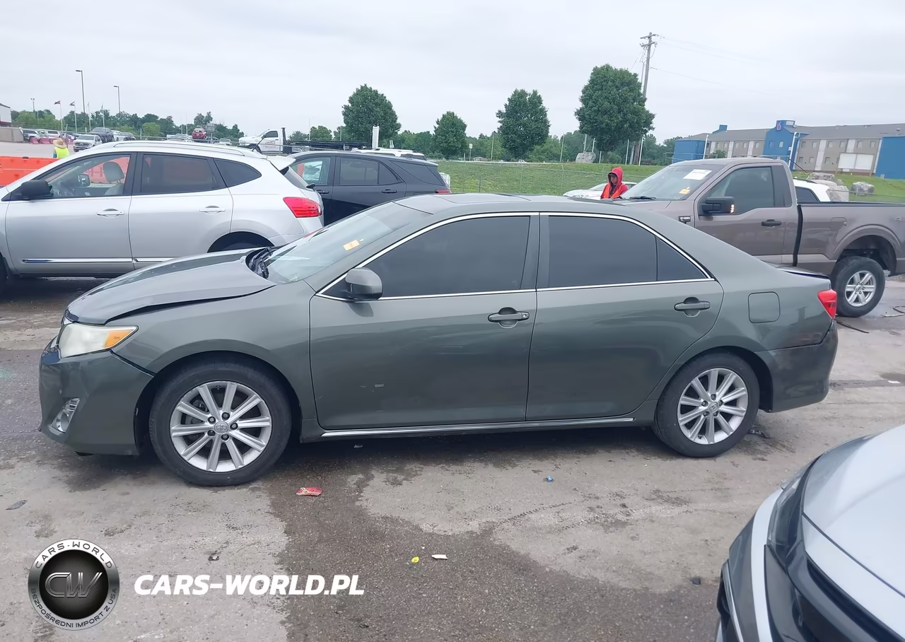 2014 Toyota Camry Xle VIN:4T4BF1FK6ER364382 - 14