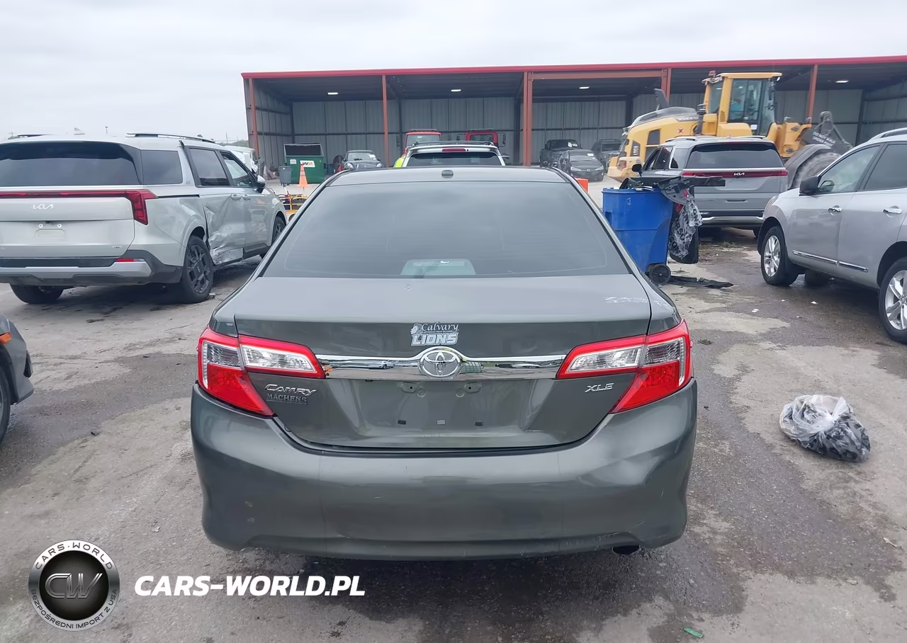 2014 Toyota Camry Xle VIN:4T4BF1FK6ER364382 - 16