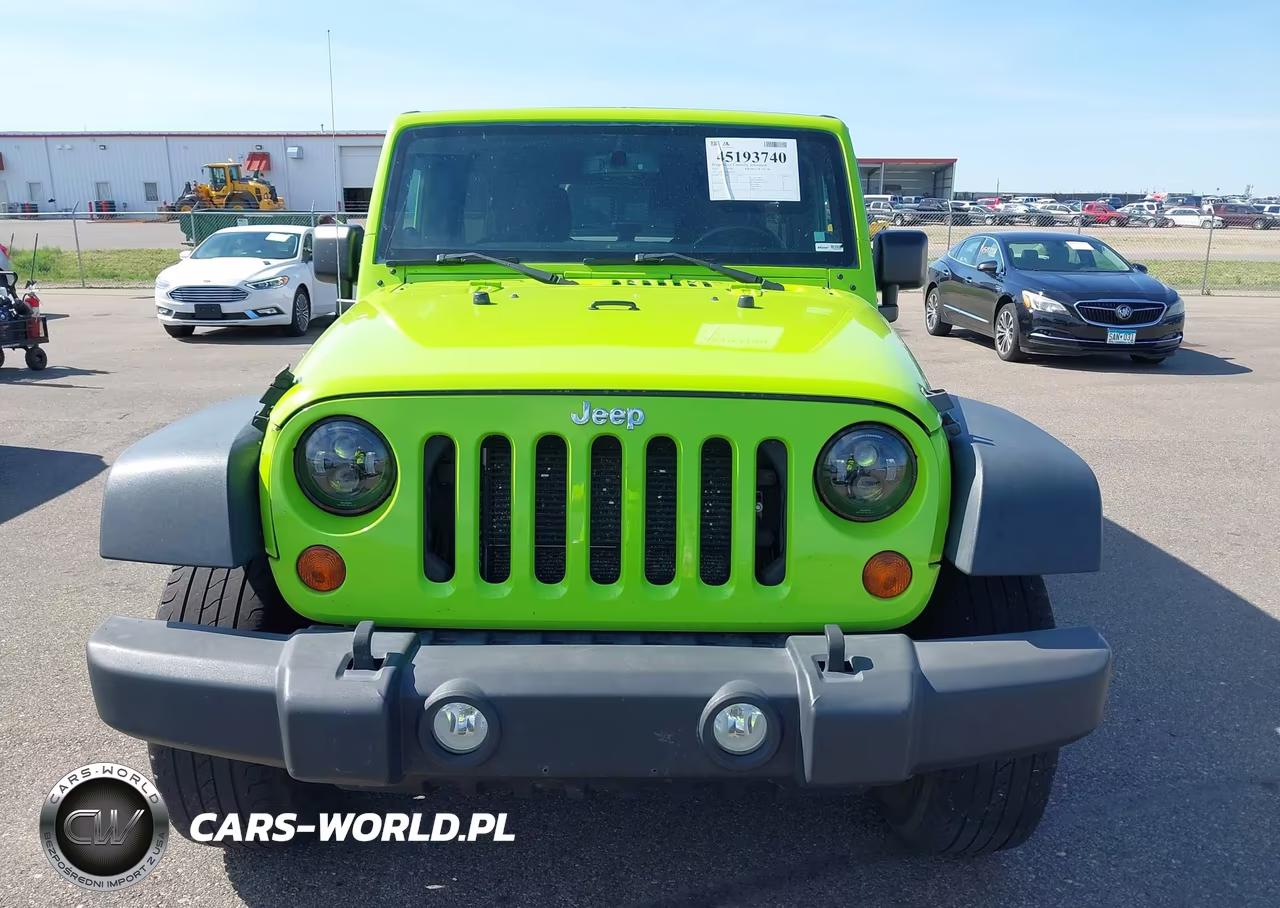 2013 Jeep Wrangler Unlimited Sport VIN:1C4BJWDG4DL547616 - 12