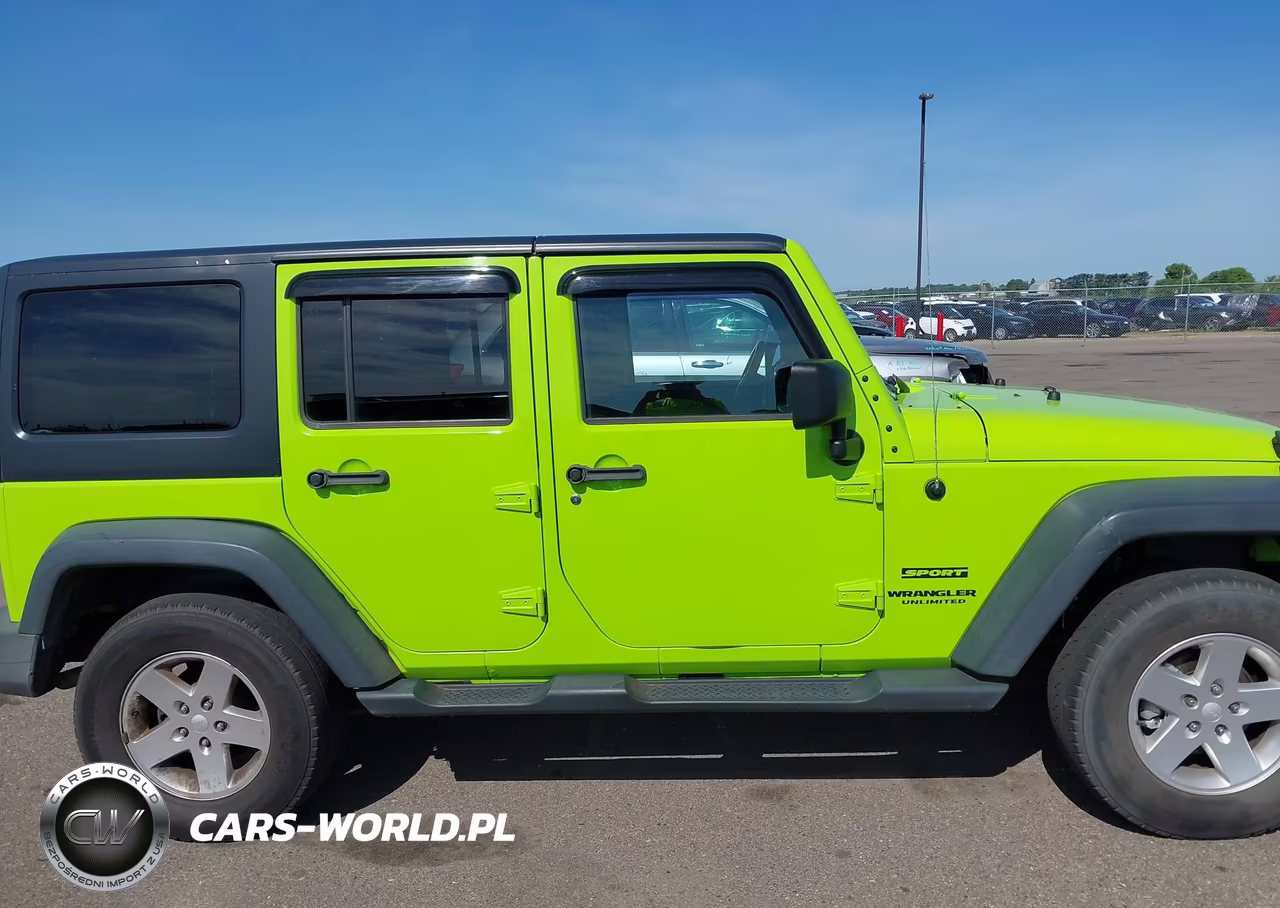 2013 Jeep Wrangler Unlimited Sport VIN:1C4BJWDG4DL547616 - 13