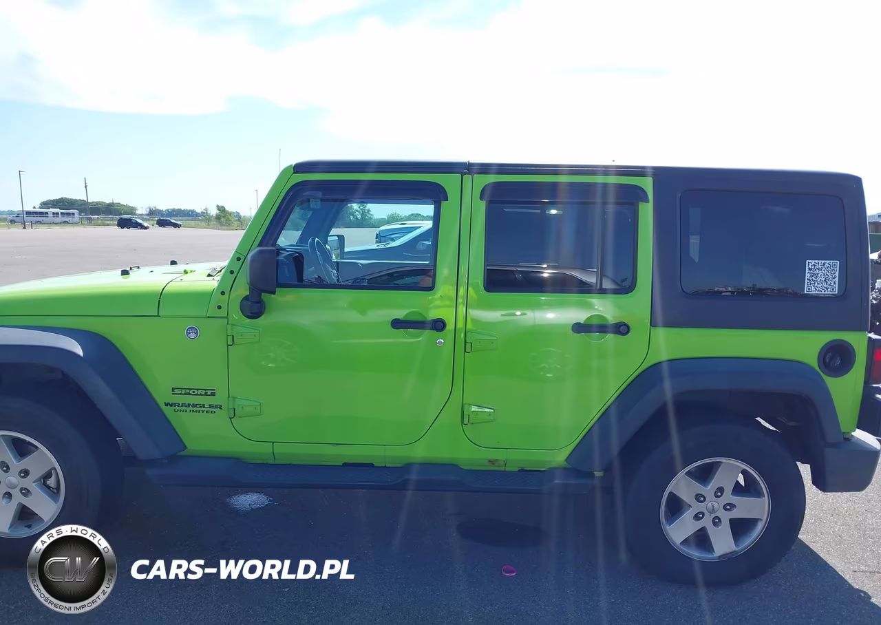 2013 Jeep Wrangler Unlimited Sport VIN:1C4BJWDG4DL547616 - 14