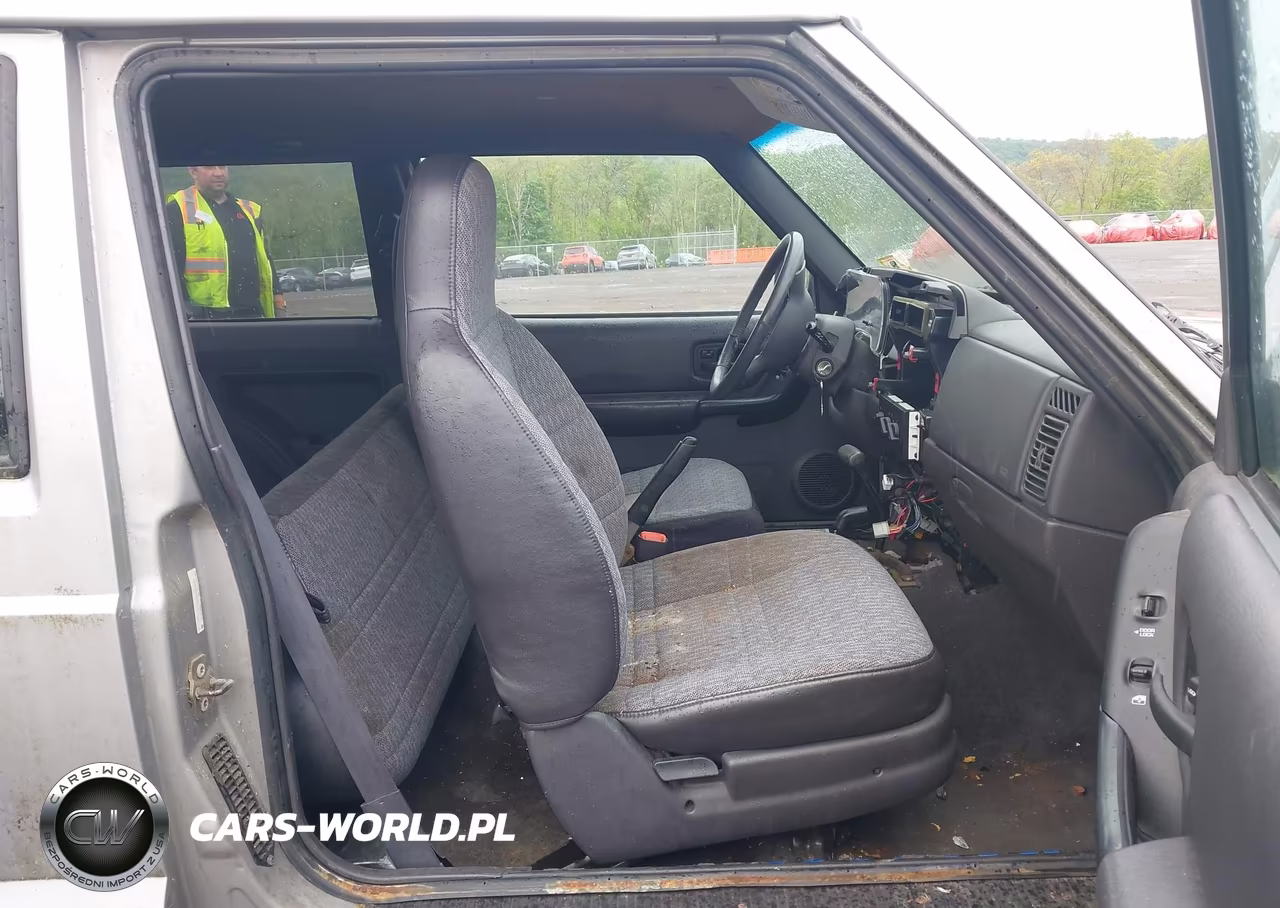 2001 Jeep Cherokee Sport VIN:1J4FF47S01L571814 - 5
