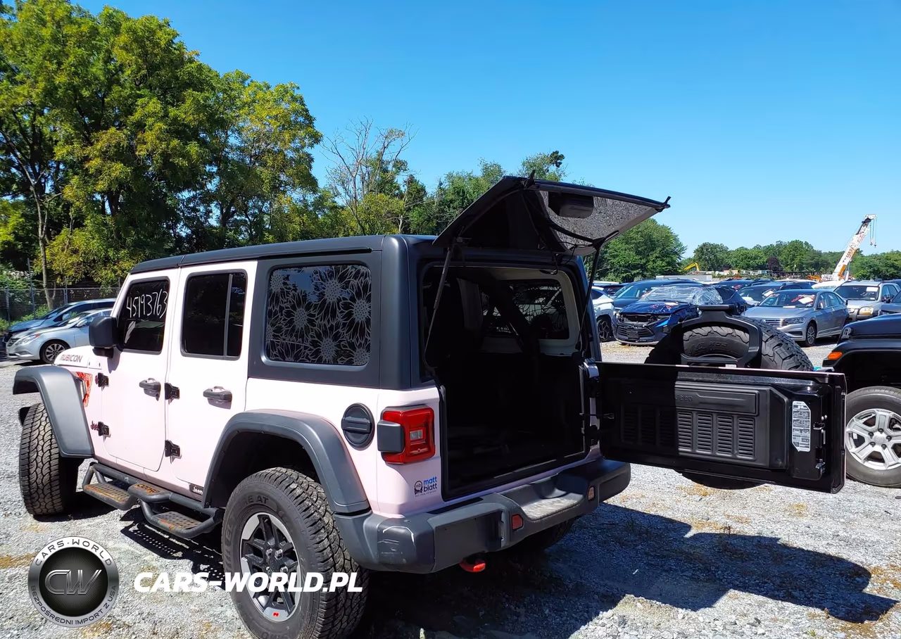 2021 Jeep Wrangler Unlimited Rubicon 4X4 VIN:1C4HJXFNXMW654342 - 18