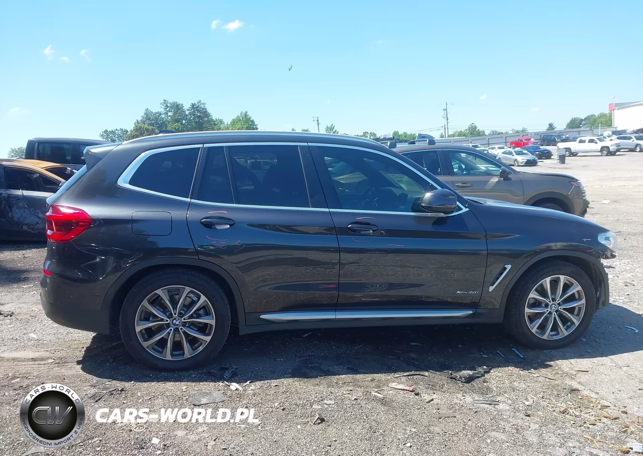 2018 BMW X3 xDrive30I VIN:5UXTR9C56JLD64925 - 13