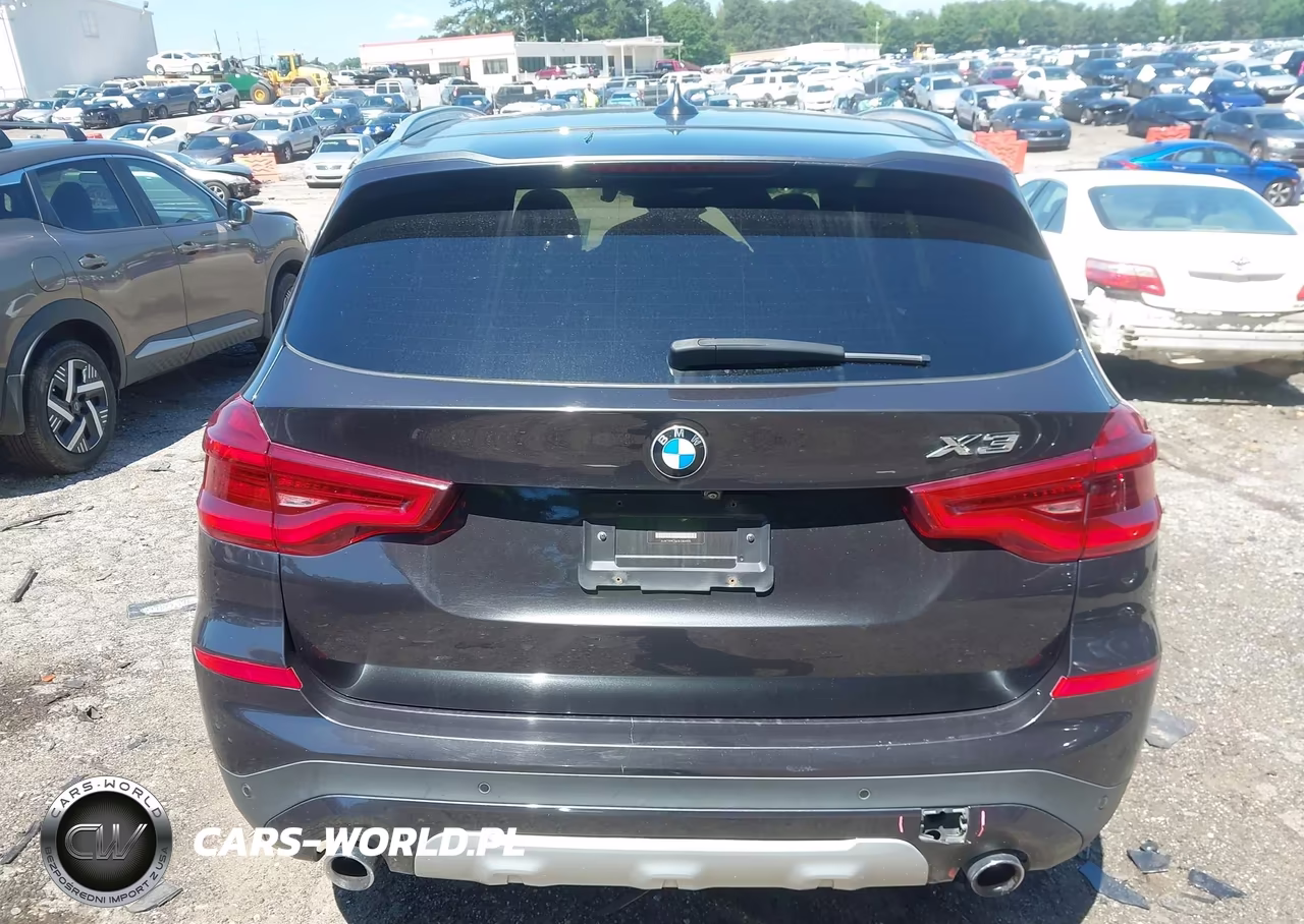 2018 BMW X3 xDrive30I VIN:5UXTR9C56JLD64925 - 16