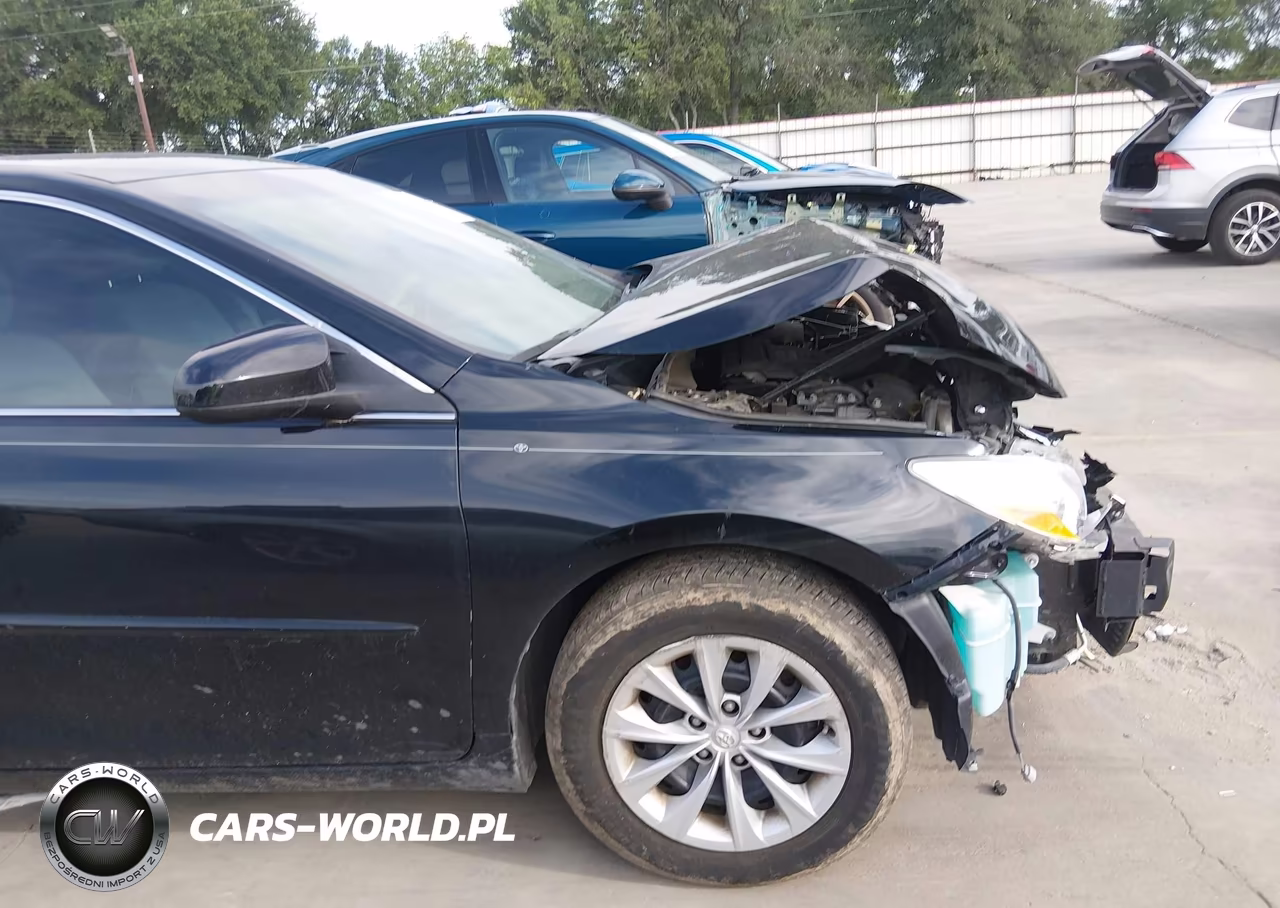 2015 Toyota Camry Le VIN:4T4BF1FK6FR475239 - 17