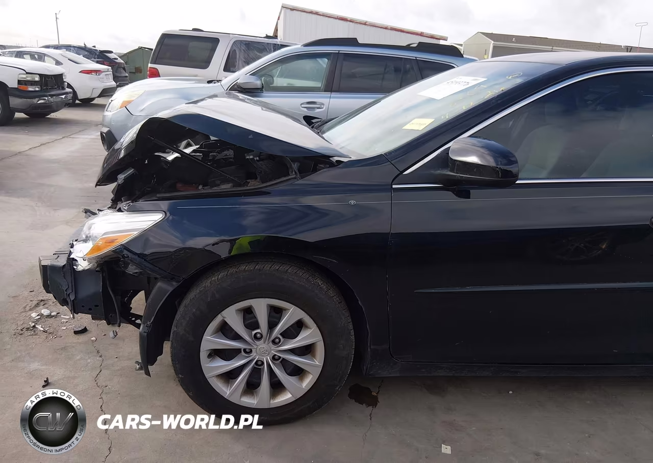 2015 Toyota Camry Le VIN:4T4BF1FK6FR475239 - 18