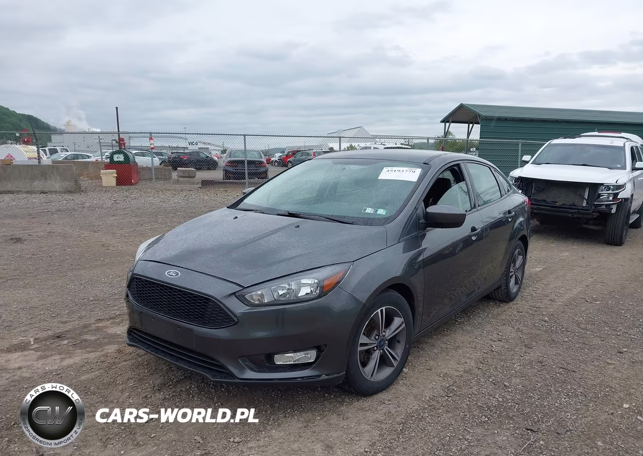 2018 Ford Focus Se VIN:1FADP3FE0JL249583 - 2