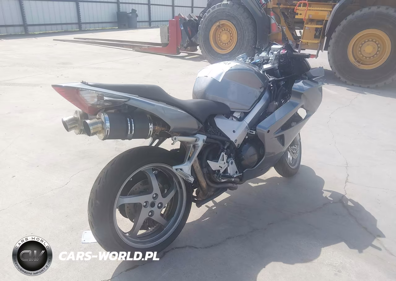 2008 Honda Vfr800 VIN:JH2RC46088M000031 - 4
