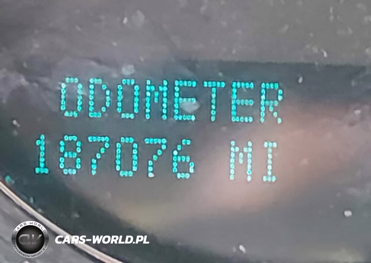 2011 Chevrolet Tahoe Lt VIN:1GNSCBE0XBR188682 - 15
