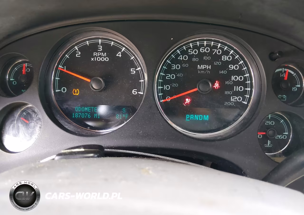 2011 Chevrolet Tahoe Lt VIN:1GNSCBE0XBR188682 - 7