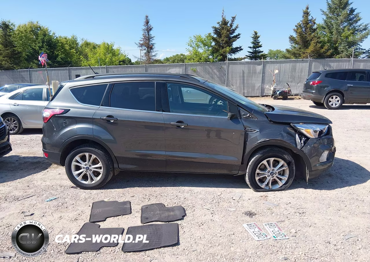 2018 Ford Escape Se VIN:1FMCU9GD3JUB23389 - 13