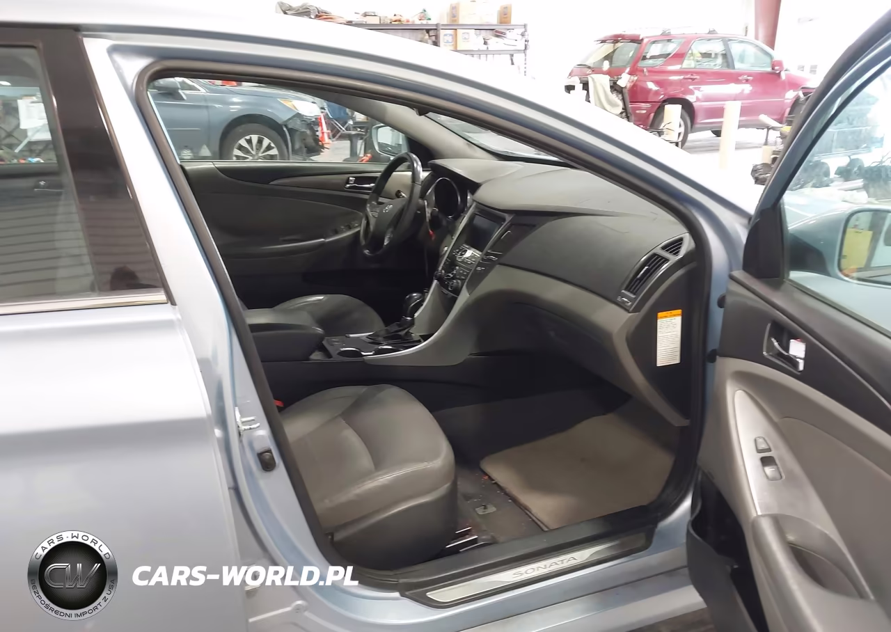 2012 Hyundai Sonata Hybrid VIN:KMHEC4A41CA045755 - 5