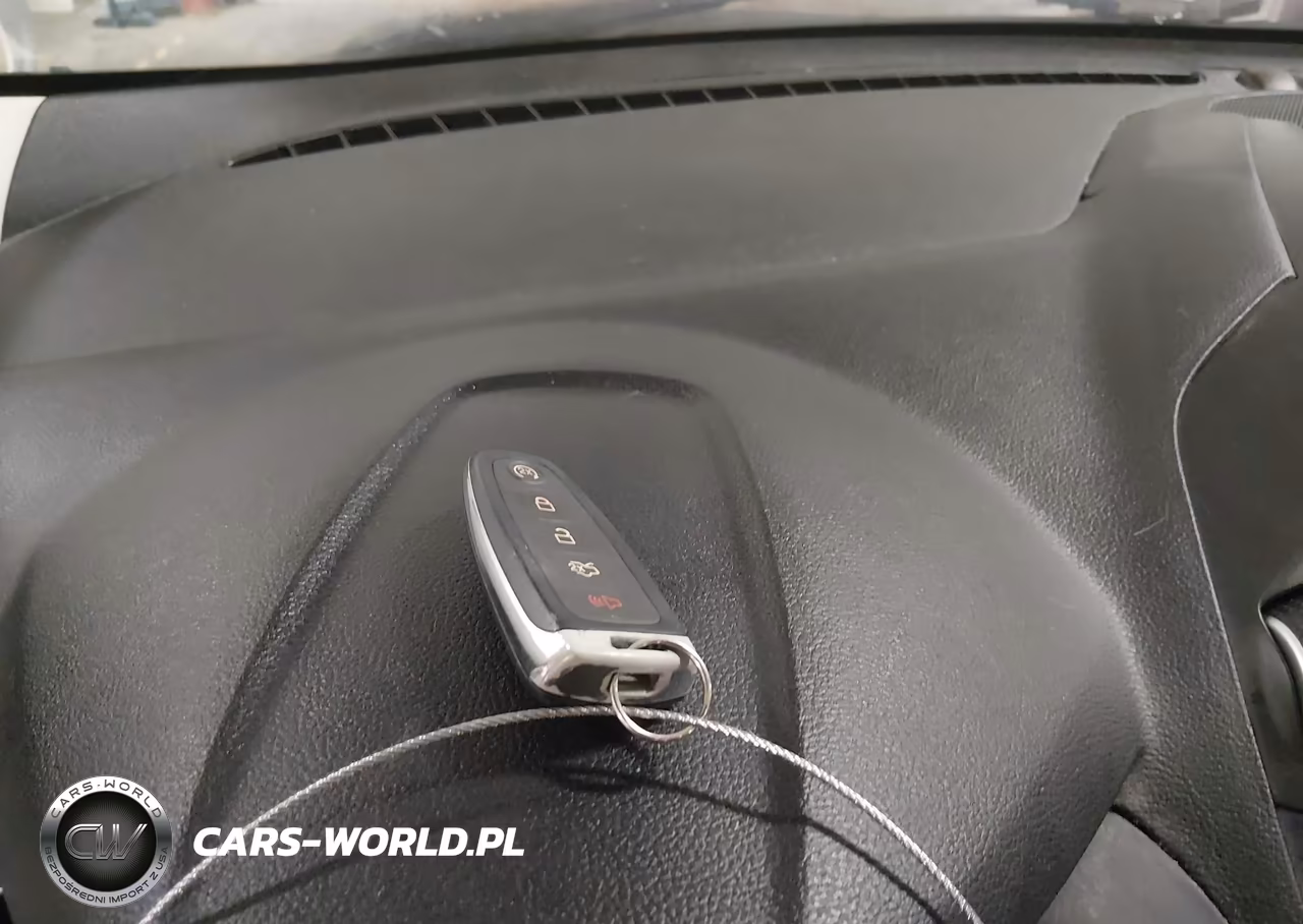 2017 Ford Escape Titanium VIN:1FMCU9J93HUF03590 - 11