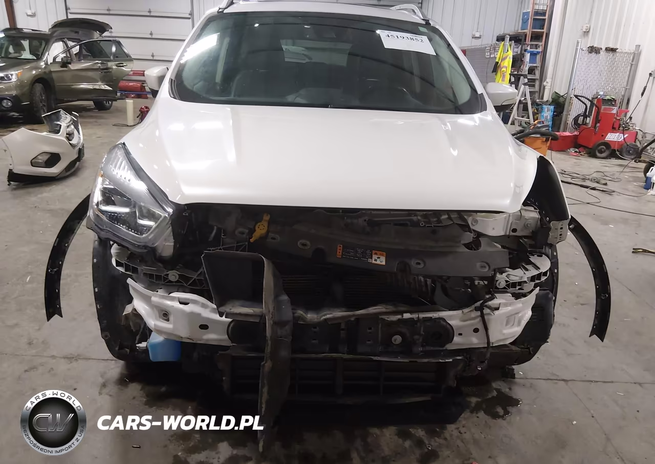 2017 Ford Escape Titanium VIN:1FMCU9J93HUF03590 - 13
