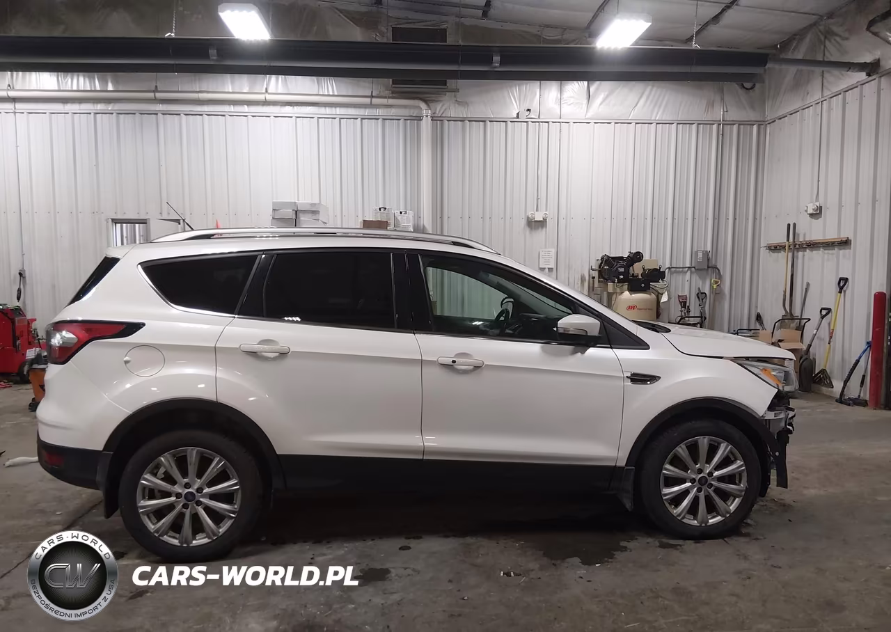 2017 Ford Escape Titanium VIN:1FMCU9J93HUF03590 - 14