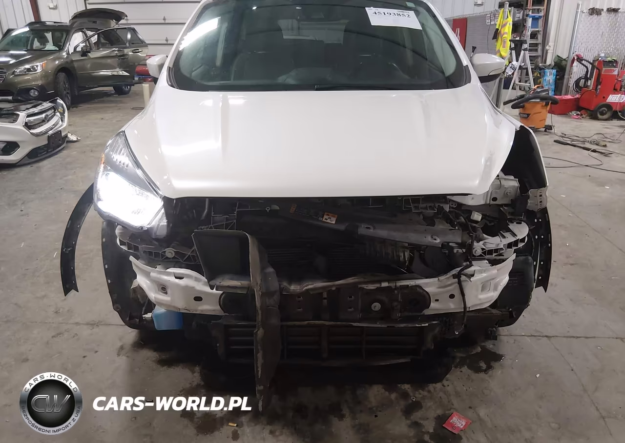 2017 Ford Escape Titanium VIN:1FMCU9J93HUF03590 - 6