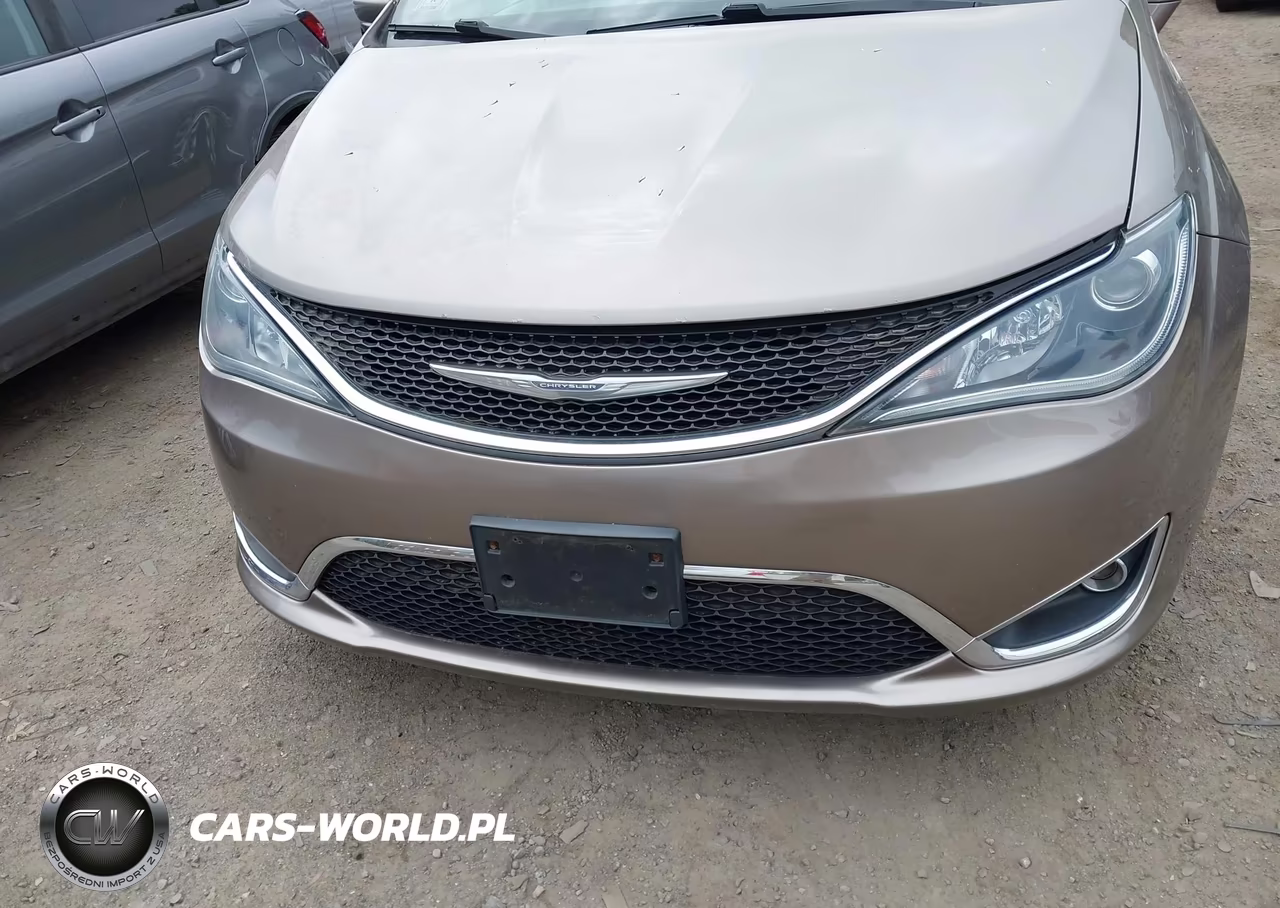 2017 Chrysler Pacifica Touring-L VIN:2C4RC1BG0HR824161 - 12
