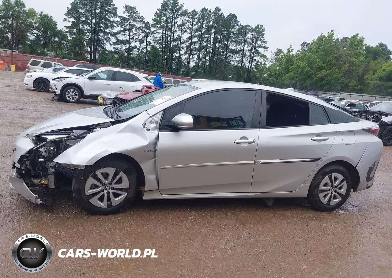 2018 Toyota Prius Two VIN:JTDKBRFU5J3081952 - 14
