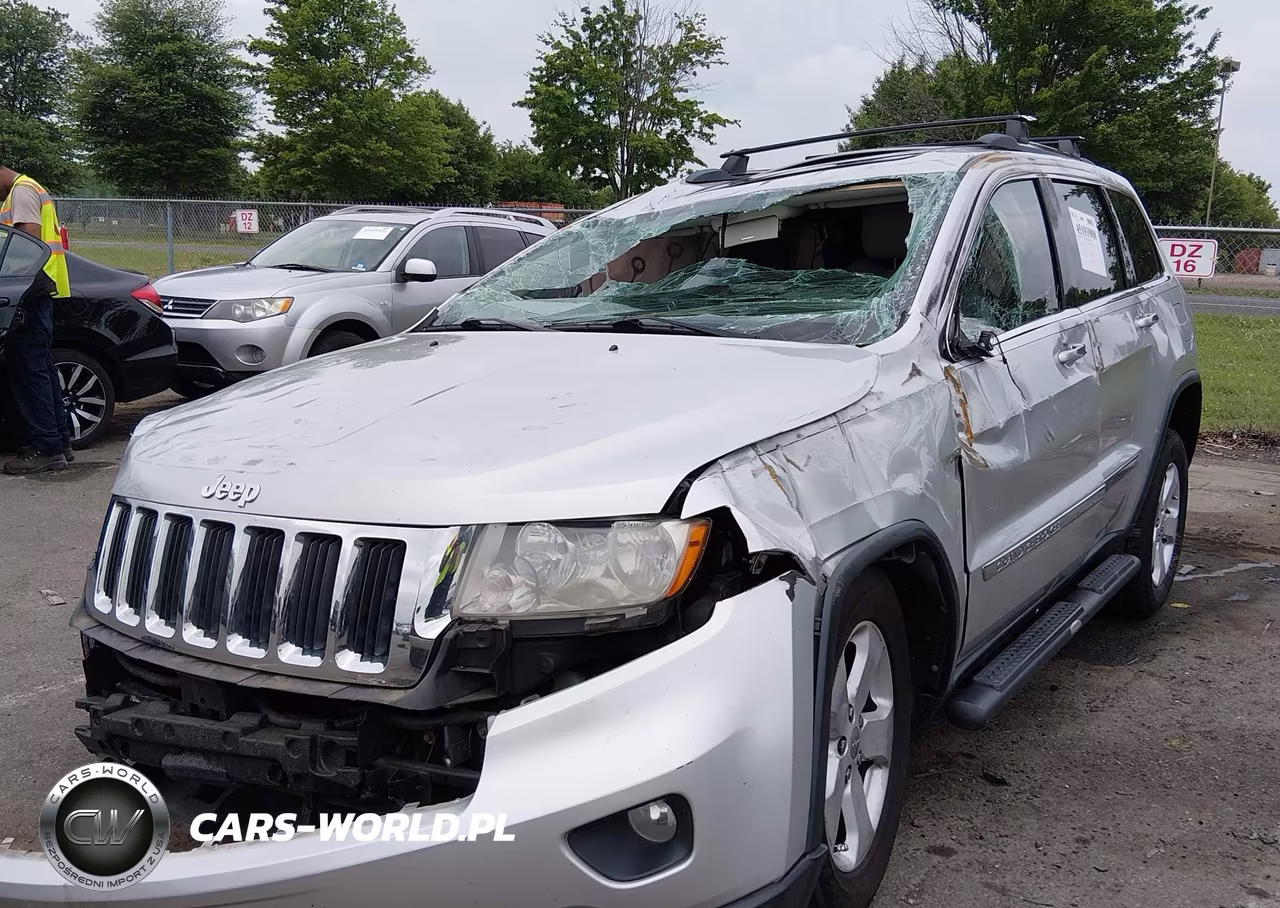2013 Jeep Grand Cherokee Laredo VIN:1C4RJFAG9DC620787 - 2