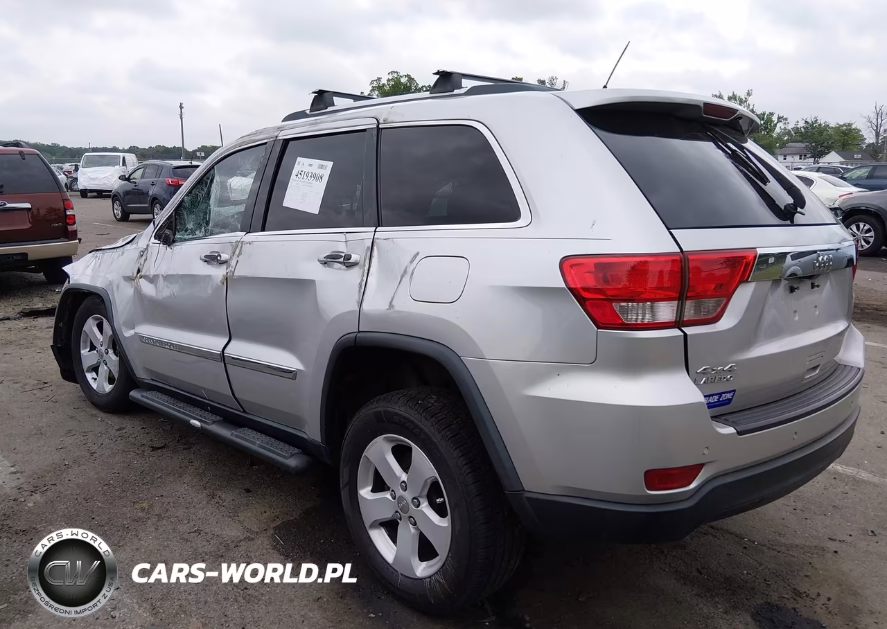 2013 Jeep Grand Cherokee Laredo VIN:1C4RJFAG9DC620787 - 3