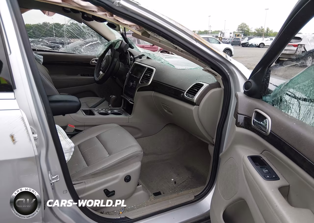 2013 Jeep Grand Cherokee Laredo VIN:1C4RJFAG9DC620787 - 5