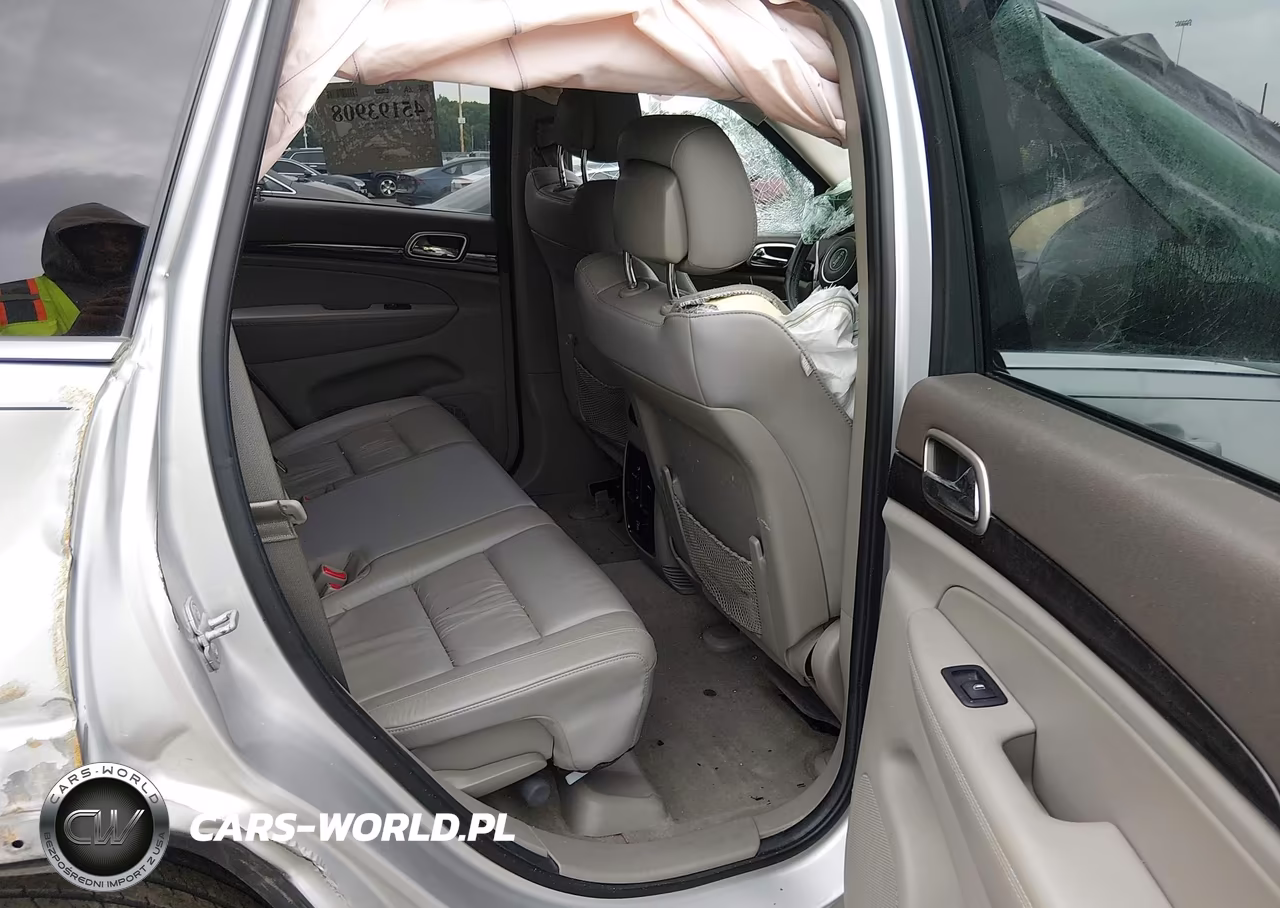 2013 Jeep Grand Cherokee Laredo VIN:1C4RJFAG9DC620787 - 8