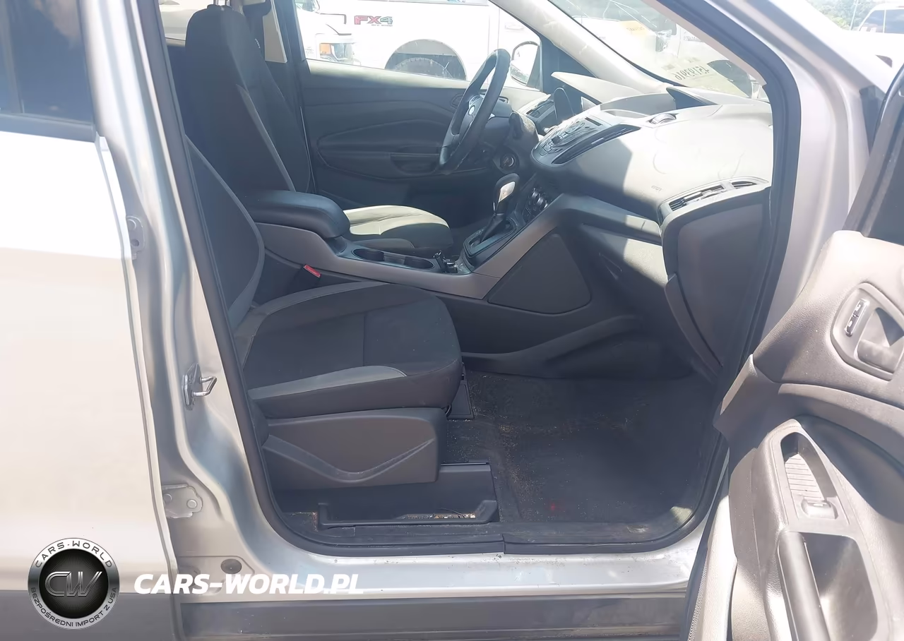 2013 Ford Escape S VIN:1FMCU0F74DUB83242 - 5