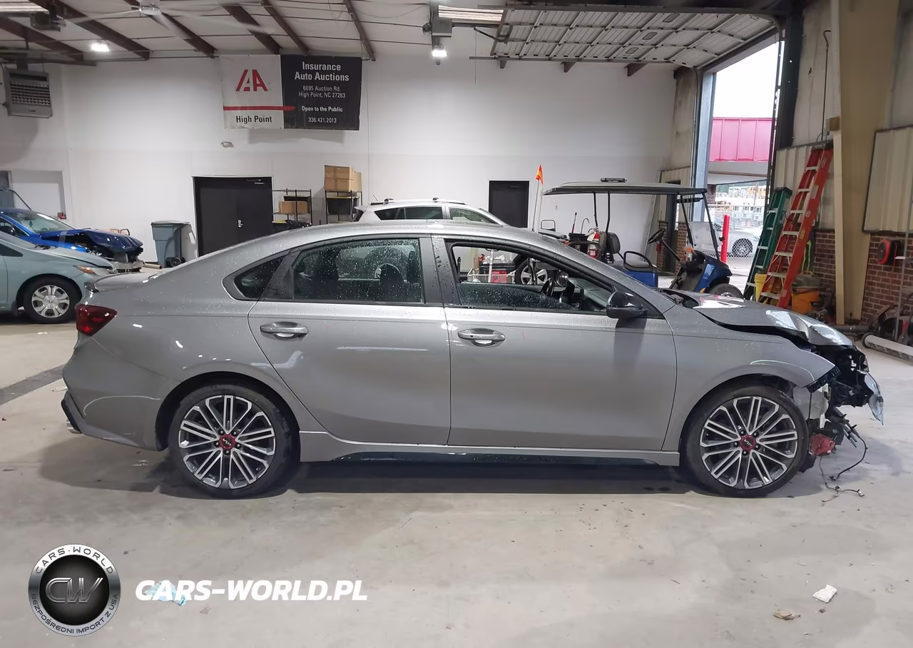 2022 Kia Forte Gt VIN:3KPF44AC2NE487392 - 13
