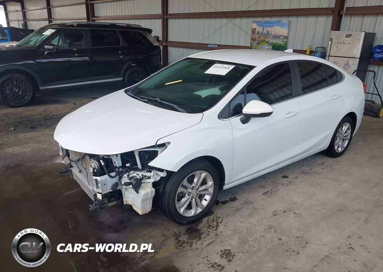 2019 Chevrolet Cruze Lt VIN:1G1BE5SM1K7118326 - 2
