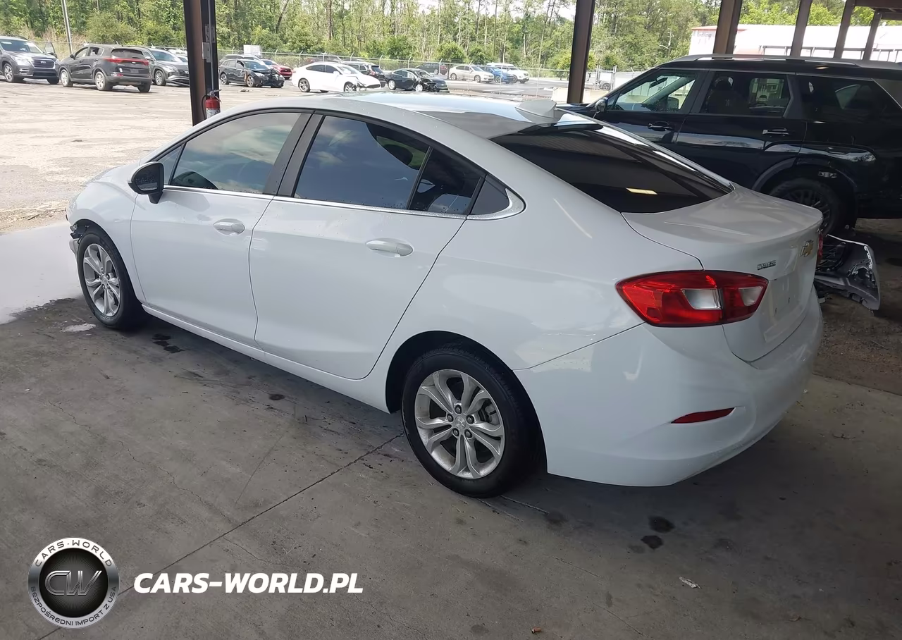 2019 Chevrolet Cruze Lt VIN:1G1BE5SM1K7118326 - 3