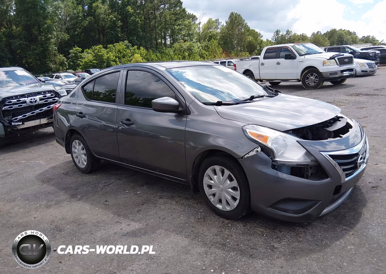 2016 Nissan Versa 1.6 S – zdjęcie 1 z 17