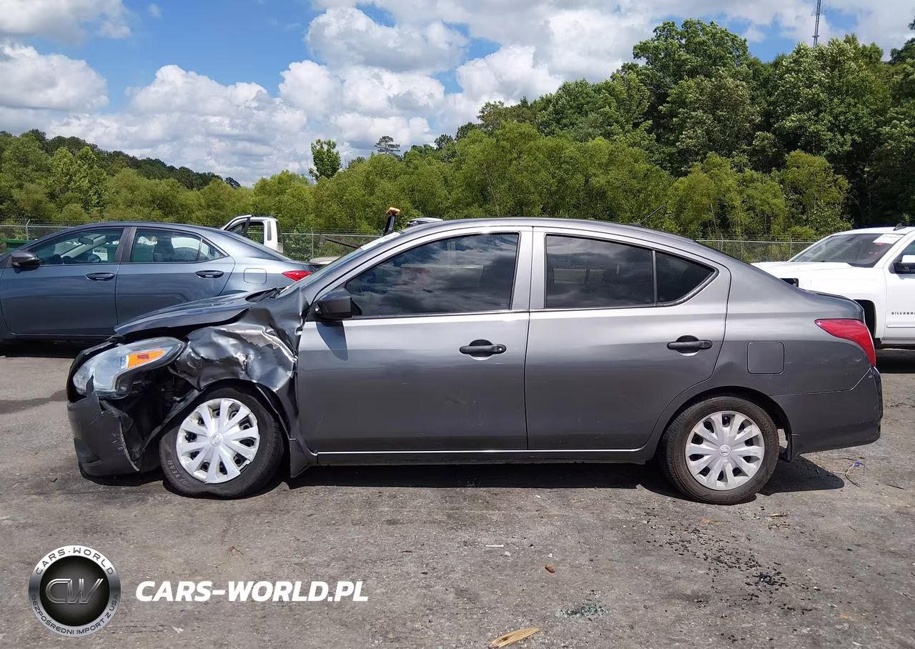 2016 Nissan Versa 1.6 S VIN:3N1CN7AP1GL823006 - 14