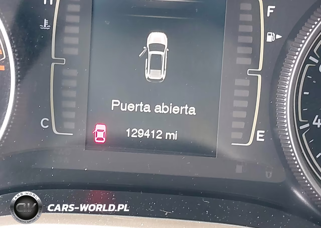 2018 Jeep Cherokee Latitude Fwd VIN:1C4PJLCX4JD523943 - 16