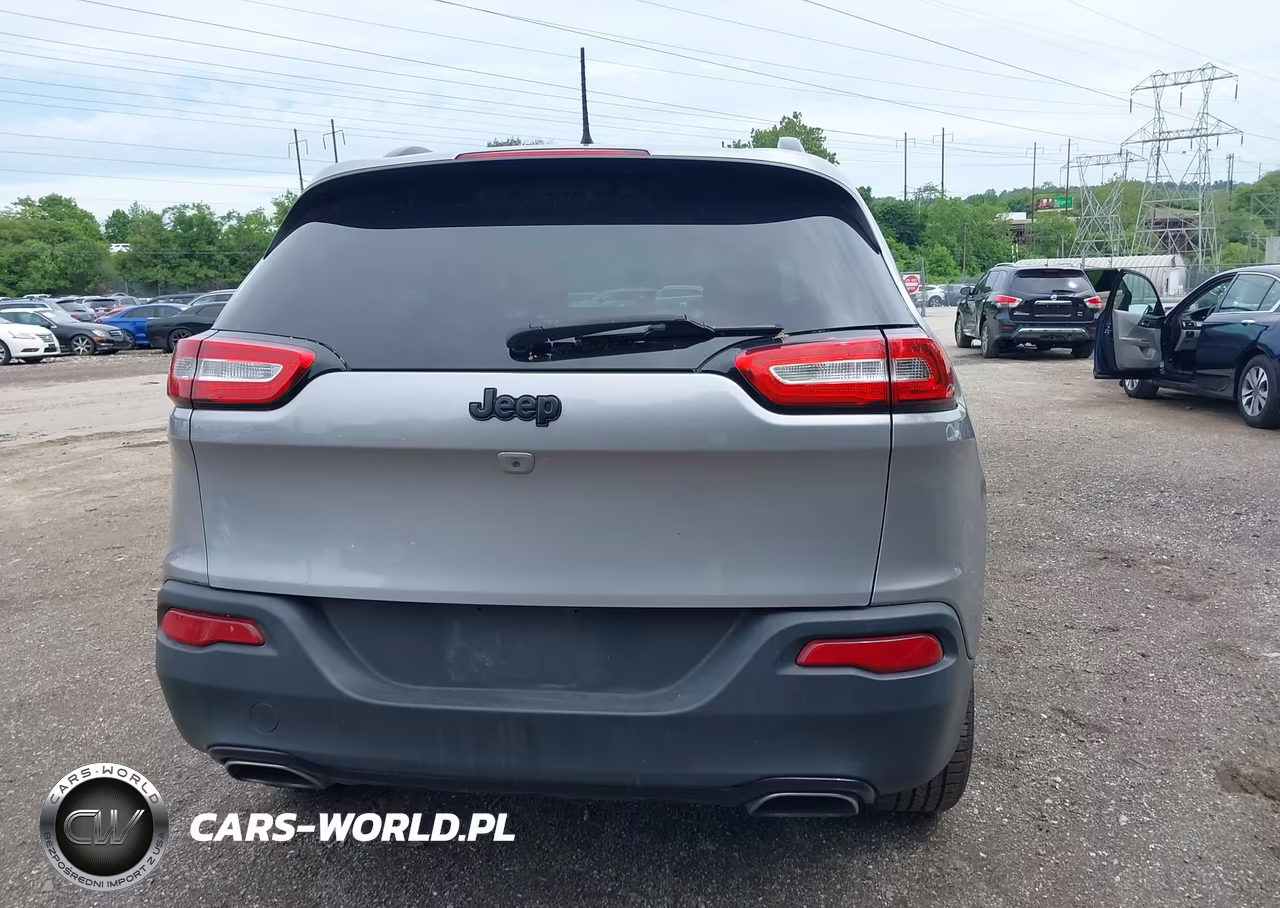 2018 Jeep Cherokee Latitude Fwd VIN:1C4PJLCX4JD523943 - 17