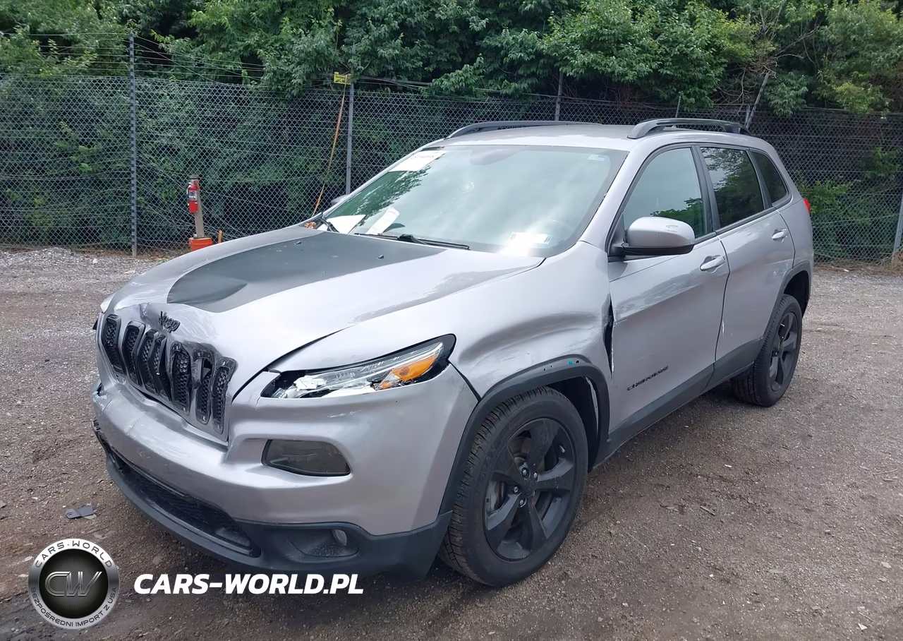 2018 Jeep Cherokee Latitude Fwd VIN:1C4PJLCX4JD523943 - 2