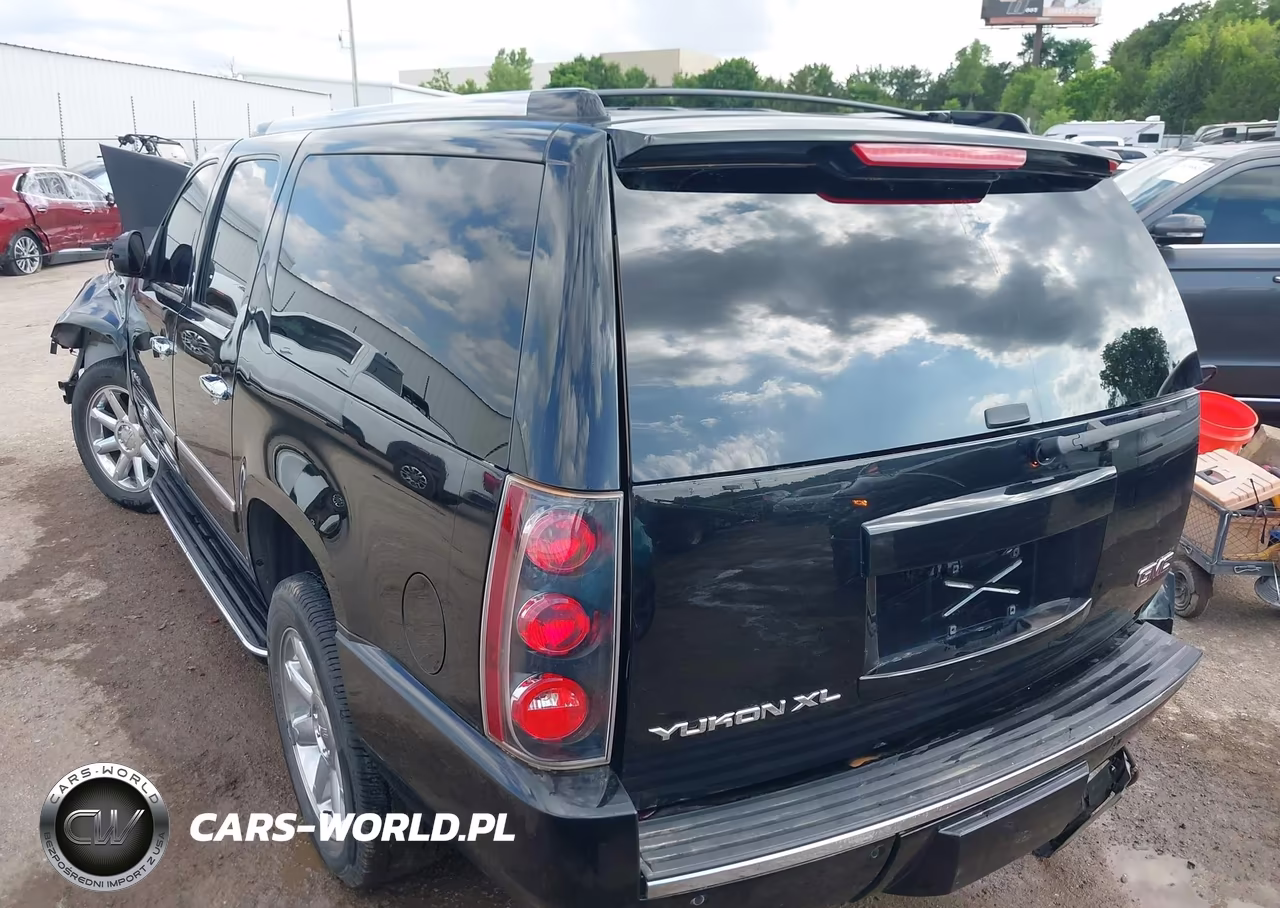 2014 GMC Yukon Xl 1500 Denali VIN:1GKS2MEF1ER108965 - 3