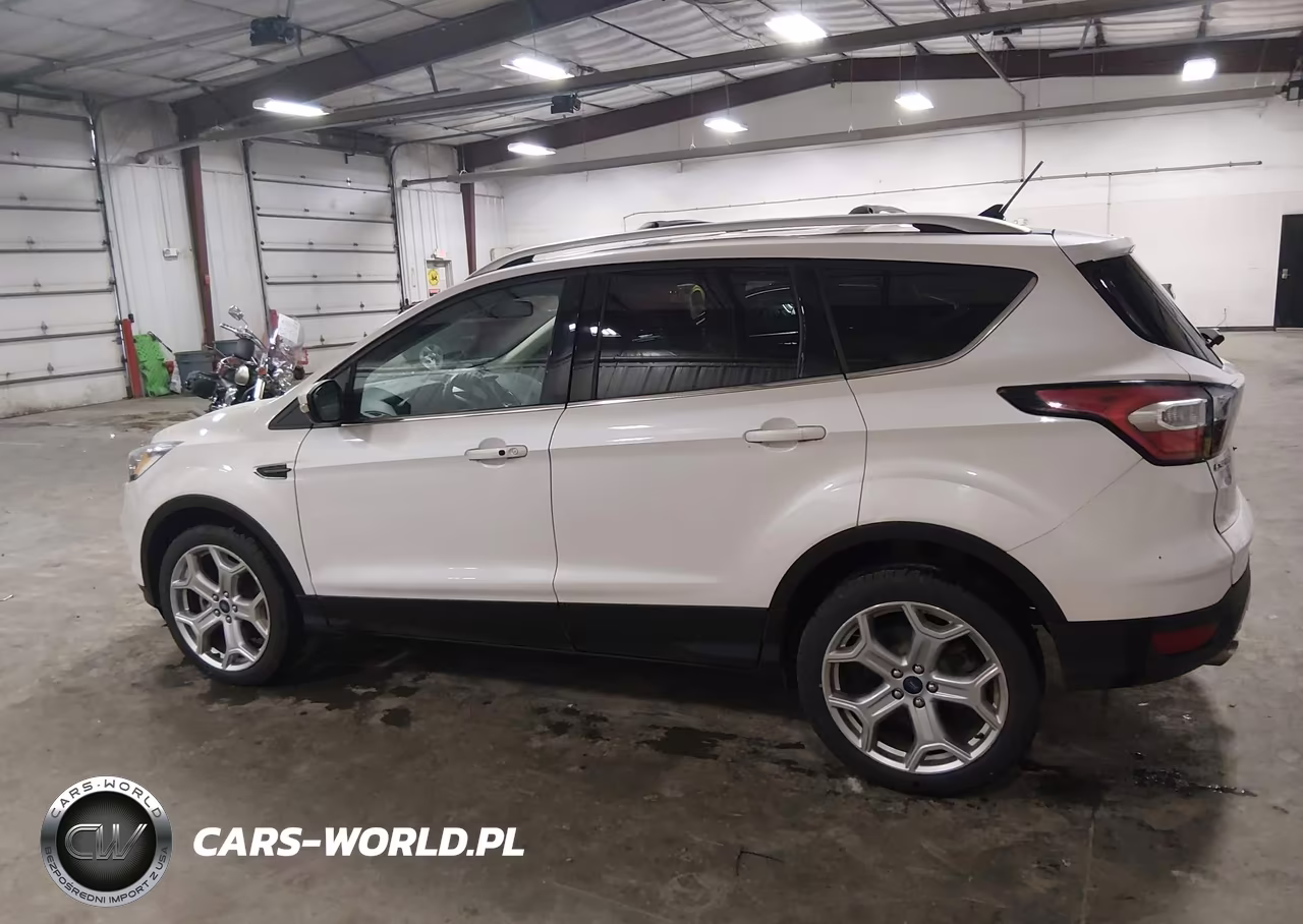 2018 Ford Escape Titanium VIN:1FMCU9J99JUA09739 - 14