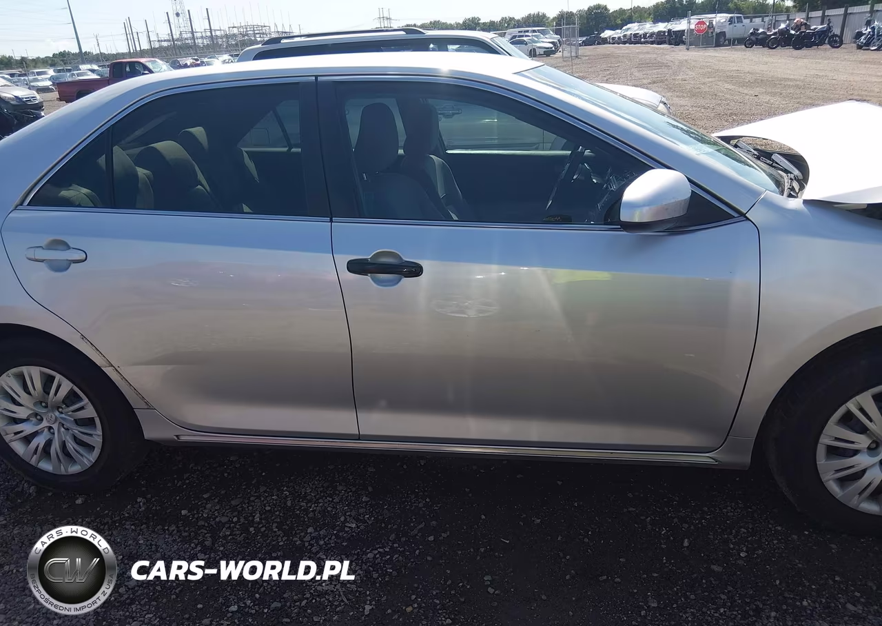 2013 Toyota Camry Le VIN:4T4BF1FK5DR322249 - 14
