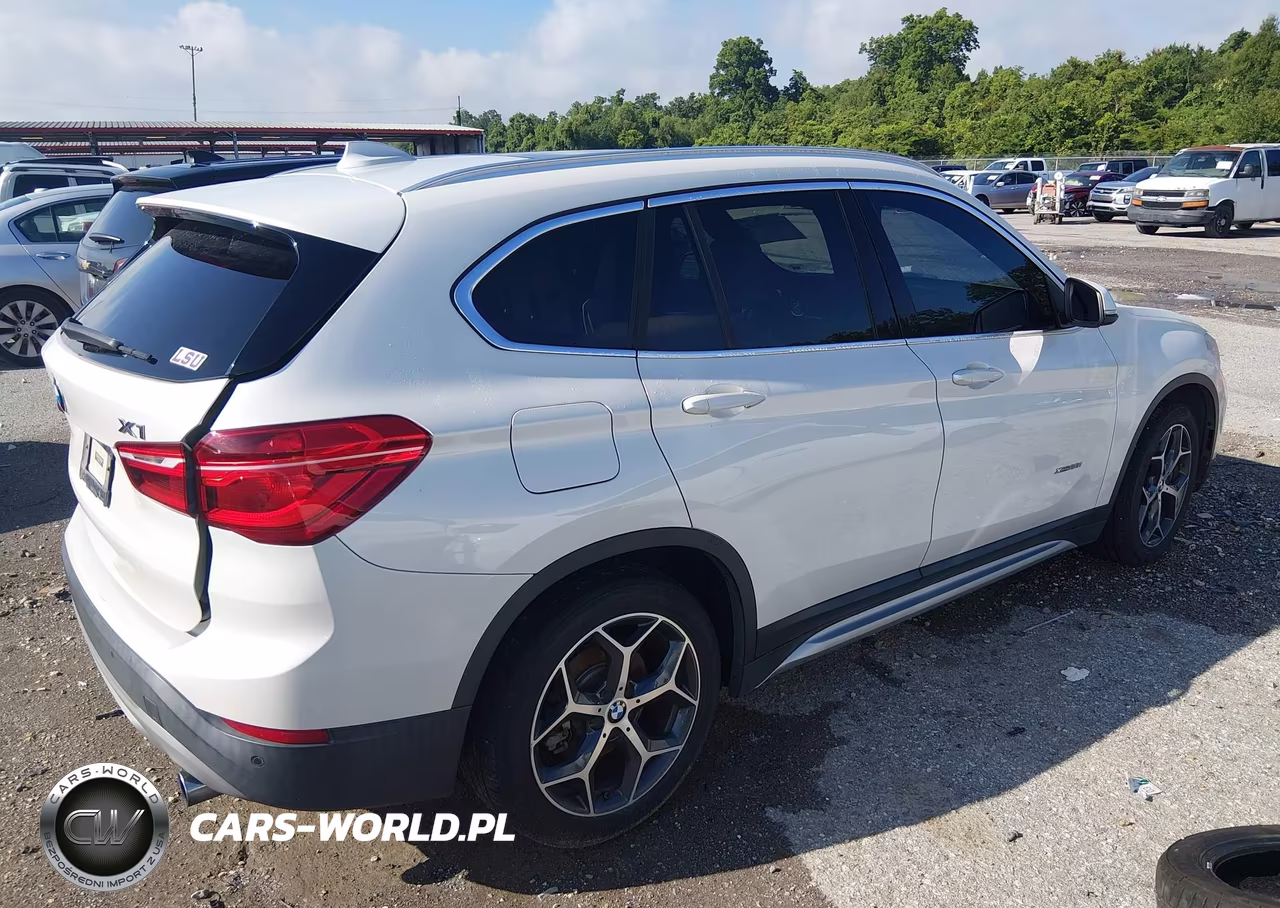 2017 BMW X1 xDrive28I VIN:WBXHT3C36H5F71367 - 4