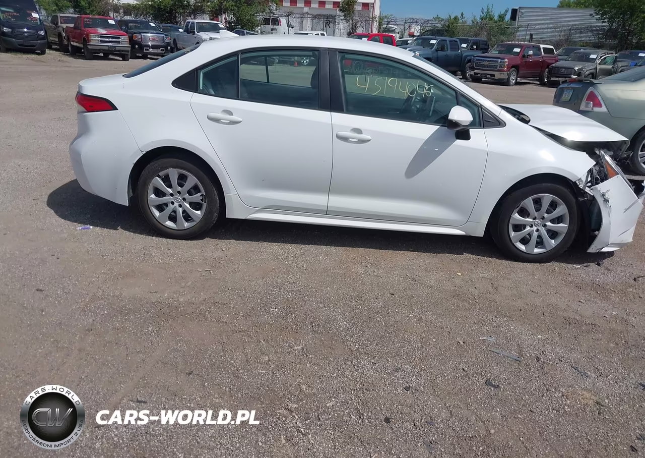2020 Toyota Corolla Le VIN:5YFEPRAE1LP131819 - 13