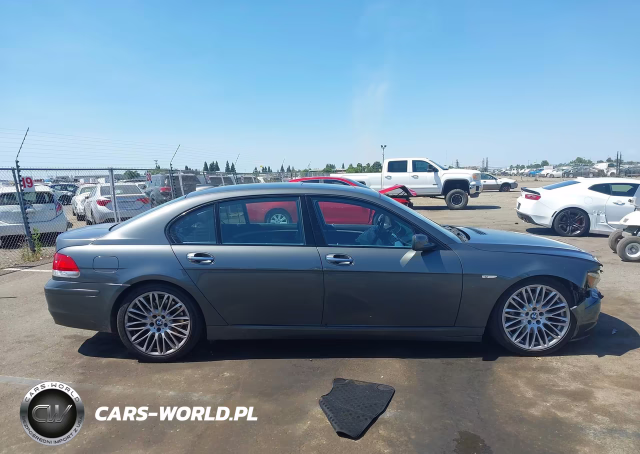 2007 BMW 750Li VIN:WBAHN83577DT72431 - 13