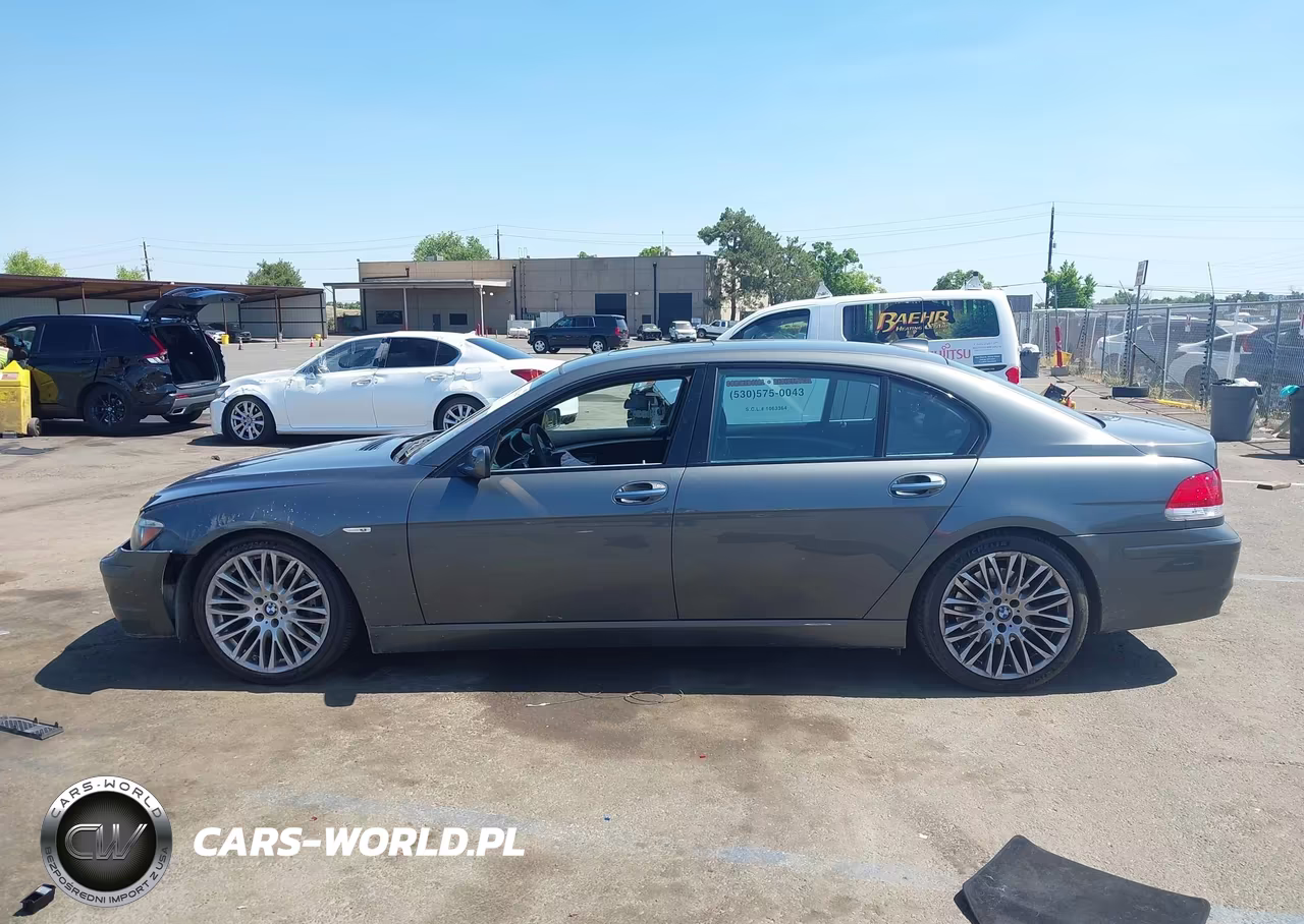 2007 BMW 750Li VIN:WBAHN83577DT72431 - 14