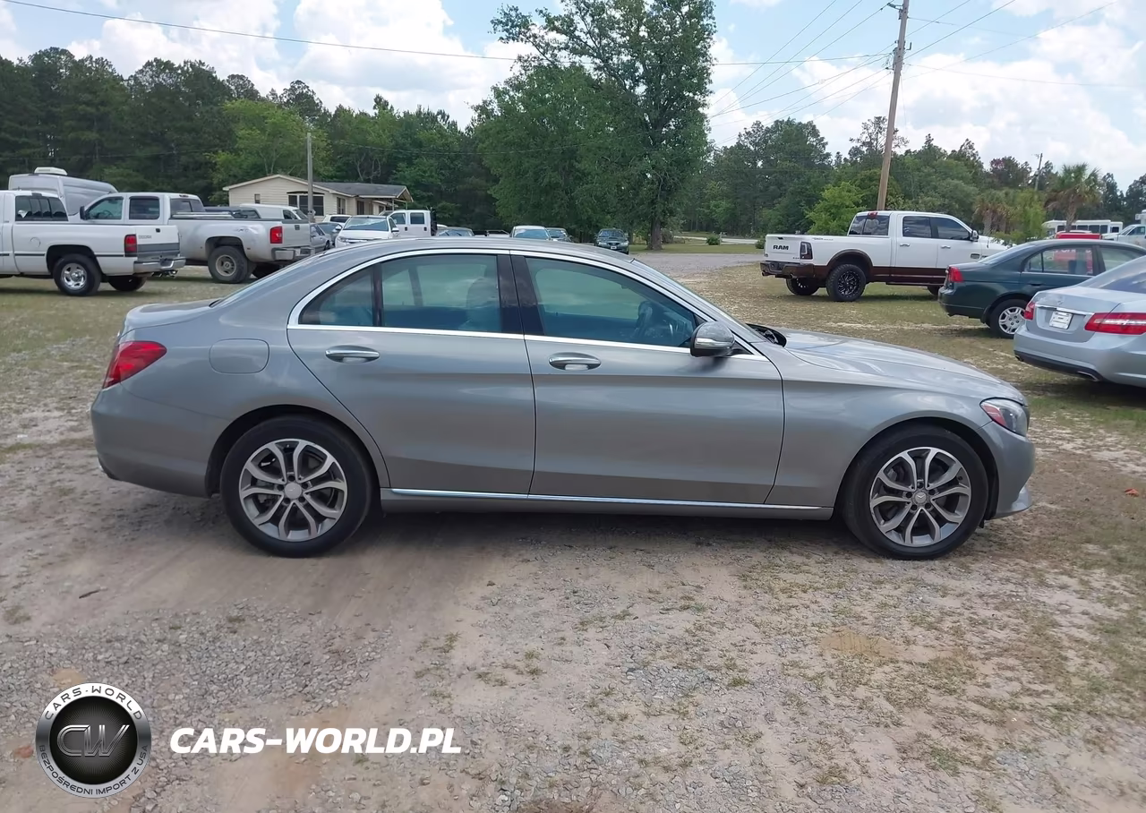 2015 Mercedes-Benz C 300 4Matic VIN:55SWF4KB1FU014173 - 14