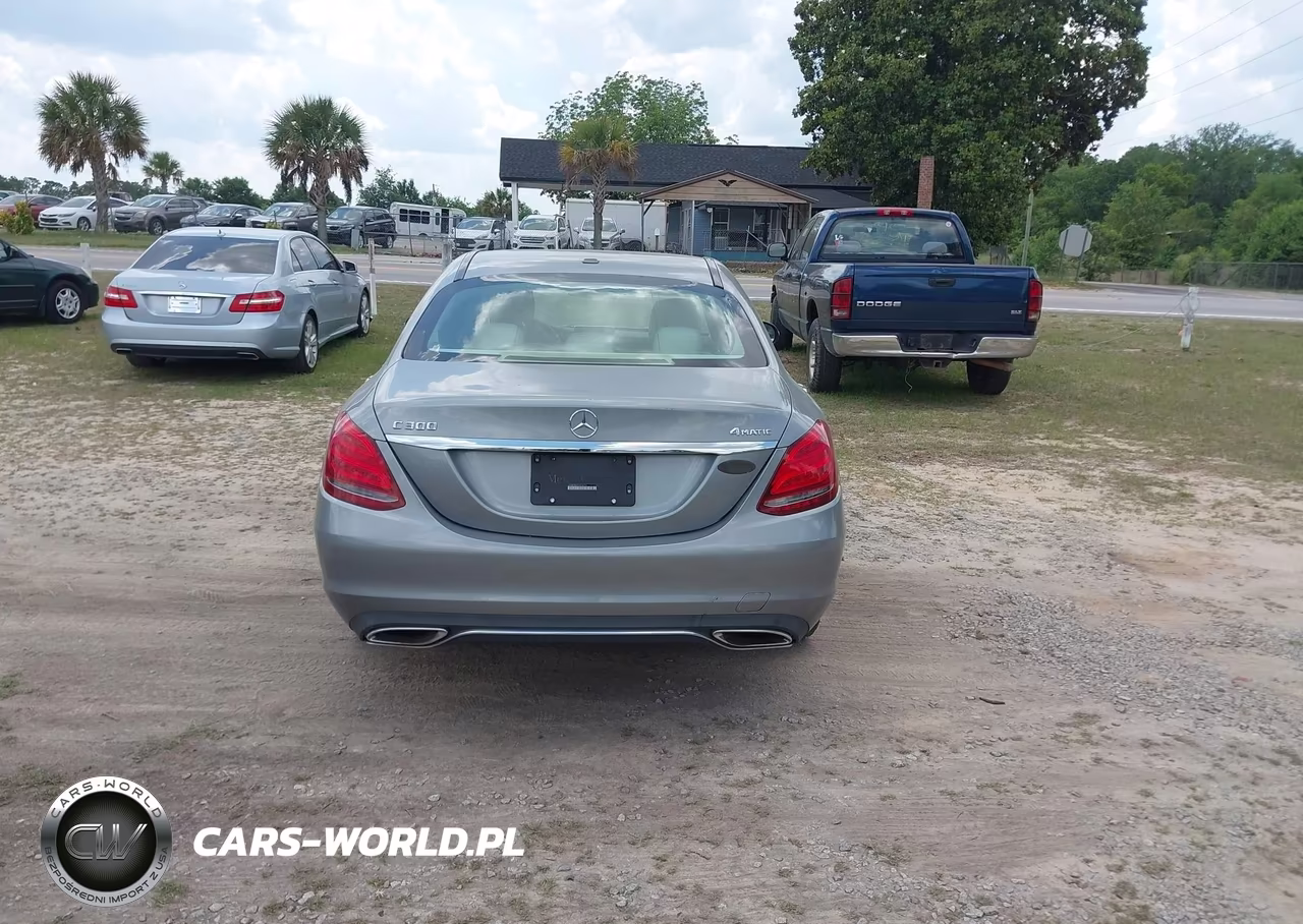 2015 Mercedes-Benz C 300 4Matic VIN:55SWF4KB1FU014173 - 17