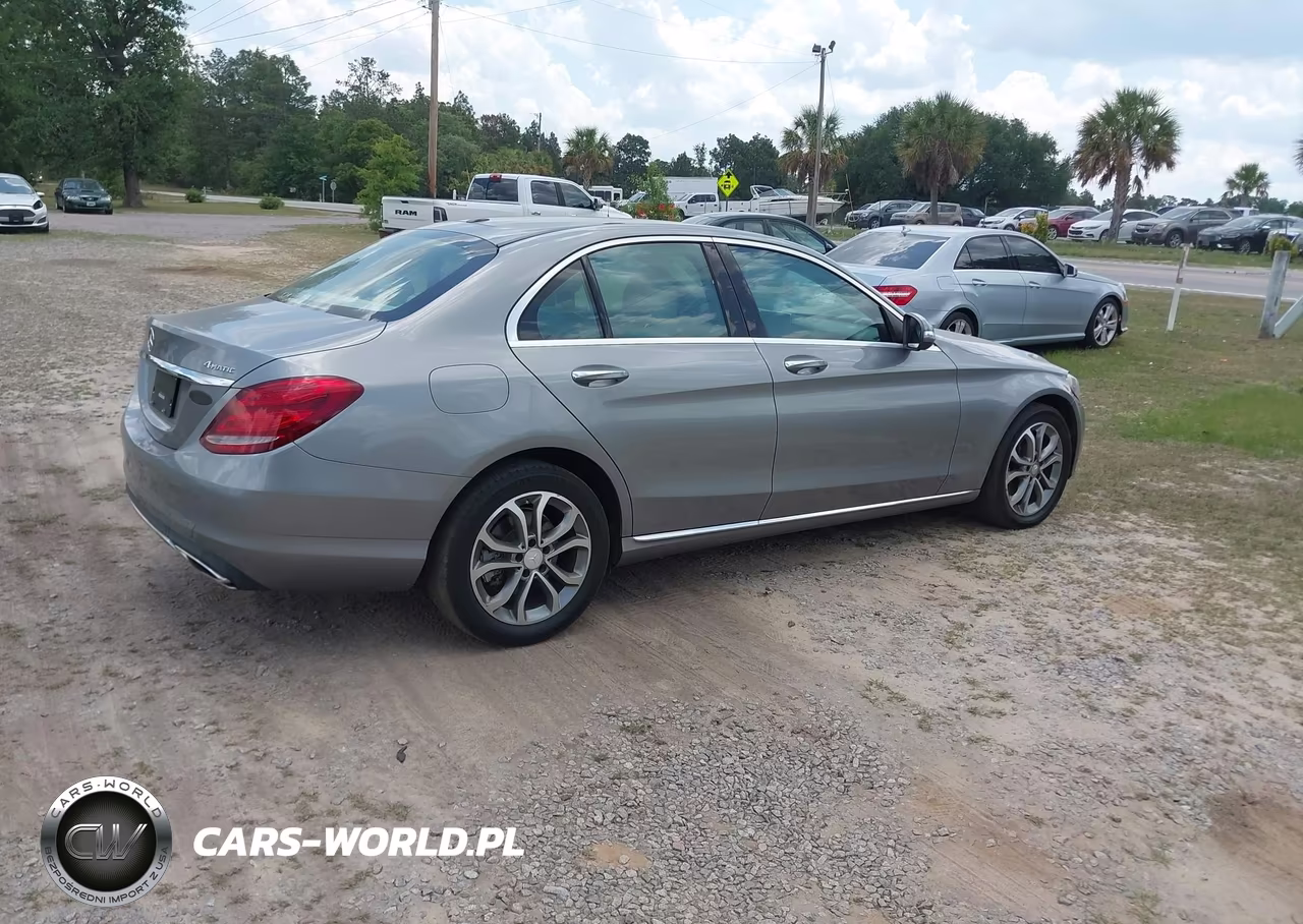 2015 Mercedes-Benz C 300 4Matic VIN:55SWF4KB1FU014173 - 4